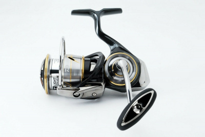 Катушка Daiwa Luvias 20 LT 3000C